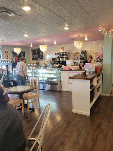 Diamond Dust Bakery & Coffee Shop