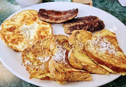 Sixth Street Diner photo 10