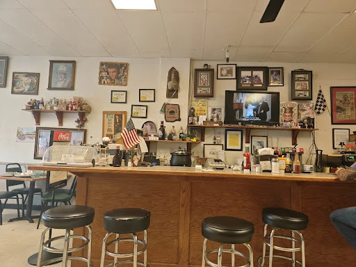 Sixth Street Diner photo 9